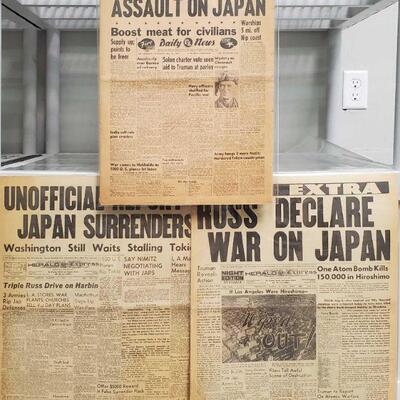 1134	

3 Vintage 1945 Newspapers
3 Vintage World War 2 Newspapers from 1945

Includes:
The Los Angeles Daily News from July 14th, 1945...