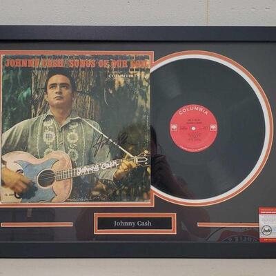 1006	

Framed Johnny Cash "Songs of Our Soul" Signed Vinyl Record Album with COA
Includes COA by Pinpoint Signature...