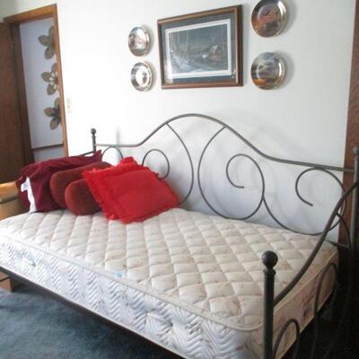 Day bed.