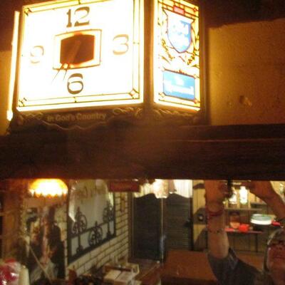 Budweiser light & clock