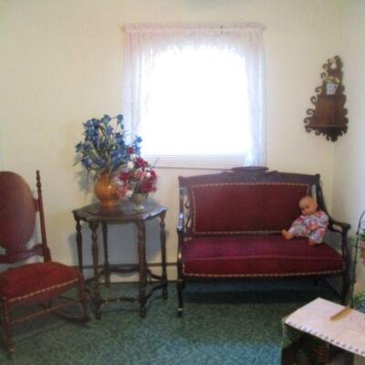 Victorian settee & side chair.