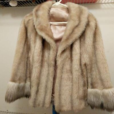 https://ctbids.com/#!/individualEstateSales/316/8160
Shop CTBIDS Augusta, GA for the holidays!
