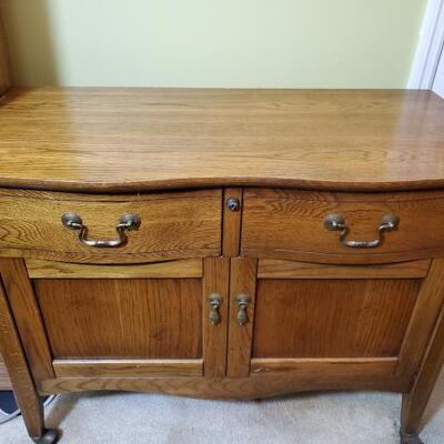 https://ctbids.com/#!/individualEstateSales/316/8160
Shop CTBIDS Augusta, GA for the holidays!
