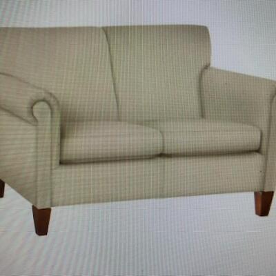 Madelynn Love Seat