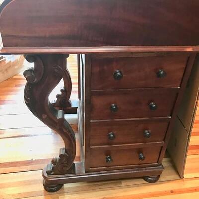 Antique Davenport desk $350
22 X 23 X 42"