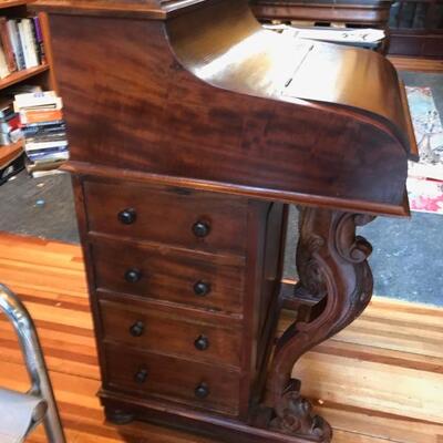 Antique Davenport desk $350
22 X 23 X 42"