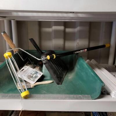 #7122 â€¢ Paint Rollers,Paint Brush, Locks, Dust Pans,And Lights