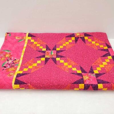 904	

Waltzing Matilda Quilt By Stacey Moffet
Measures Approx 79"x62"