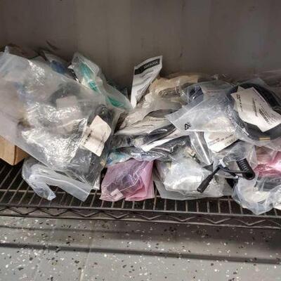 5194 â€¢ Lot Of Cables