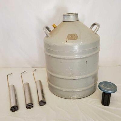 3092	

Livestock Dry Ice Semen Tank
Livestock Dry Ice Semen Tank used in breeding livestock through AI purposes.