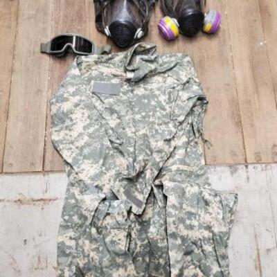 #7230 â€¢ Uniform, 2 Gas Masks, And Goggles
