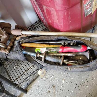#5128 â€¢ Pipe Rench, Paint Pole, Crowbar, and More