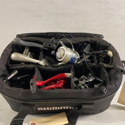 5520	

8 Fishing Reels With Bag
Lebco RT Series, Lebco Slingshot Shakespeare Tiger, Shakespeare Pro-Am