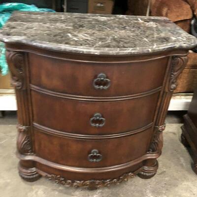 https://www.ebay.com/itm/124540595997	KG0037B Collezione Europa Marble Top Chest of Drawers Pickup Only		Auction

