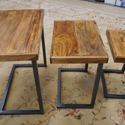 1060	MID CENTURY MODERN GRADUATED NEST OF 3 TABLES, 24 IN X 15 IN X 23 IN
