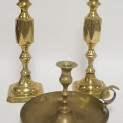 1069	PAIR OF TALL BRASS CANDLESTICKS & A BRASS CHAMBERSTICK, PAIR IS 13 1/2 IN HIGH, CHAMBERSTICK IS 8 1/2 IN DIAMETER
