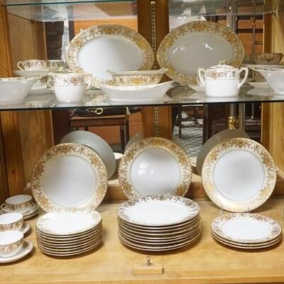 1071	56 PIECE NO 175 ASSEMBLED DINNERWARE SET, SOME PIECES HAVE THE OLD GREEN MARK W/ THE PATTERN NAME IN CHARACTER WRITING, THE HANDLED...