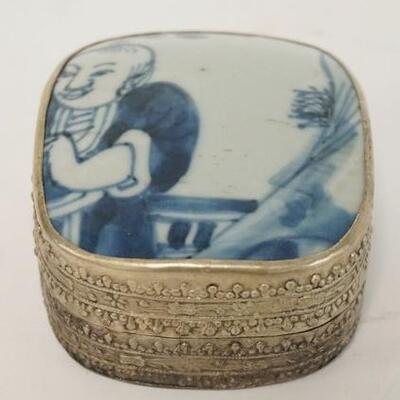 1074	ASIAN PORCELAIN FRAGMENT BOX W/ORNATE METAL BASE & LID FRAME, 2 3/4 IN X 3 IN X 1 3/4 IN HIGH	20	40	10	PLEASE PAY ATTENTION FOR...