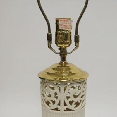1026	LENOX QUIZEL BRASS BASED TABLE LAMP, 21 1/2 IN HIGH
