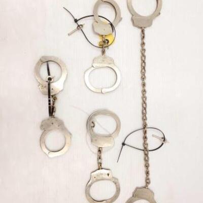 #1872 â€¢ 4 Handcuffs