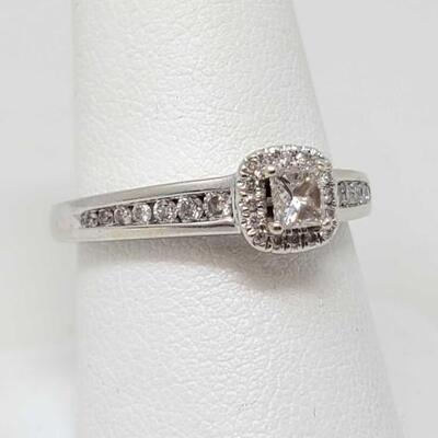 #2010 â€¢ 14k Gold Diamond Ring, 4g