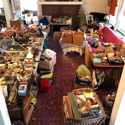 Estate sale photo