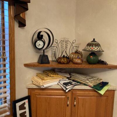 Linens & decor