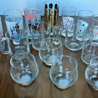 https://www.ebay.com/itm/124679424726	KG0058 LOT OF BAR GLASSES 17 PCS - Kentucky Derby â€¦. Local Pickup		Buy-It-Now	19.99
