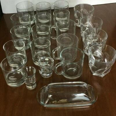 https://www.ebay.com/itm/124679364431	KG0074 LOT OF 22 GLASS PCS BARWARE ROCKS, SHOT GLASS, BUTTER DISH		buy-It-Now	$19.99 
