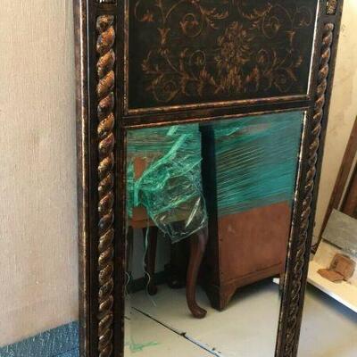 https://www.ebay.com/itm/114764817509	KG0035 HANGING MIRROR WITH ORNATE DECORATIVE FRAME		Buy-It-Now	 $99.99 
