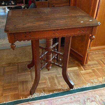 https://www.ebay.com/itm/114745638094	CT7030 Rococo Antique Accent Table Local Pickup	Auction
