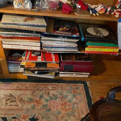 https://www.ebay.com/itm/114745659891	CT7051 Lot of LP 33 and 78 Vinyl Records     Local Pickup	Auction
