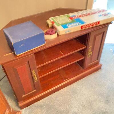 https://www.ebay.com/itm/124658573072	CT7024 Small Corner Entertainment Center Local Pickup	Auction

