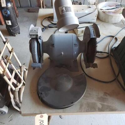 1060	

Bench Grinder
8" Bench Grinder