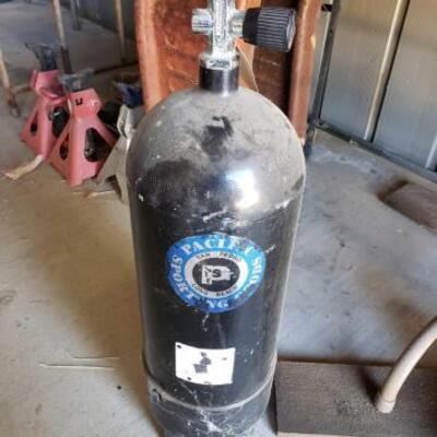1050	

Scuba Diving Air Tank
Scuba Diving Air Tank