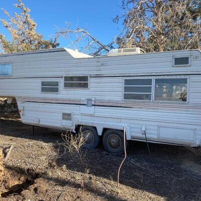 Lot 105: 105 

18' Wilderness 5th Wheel Camper
1975 Wilderness 5th Wheel Camper
Overall Length Is 25'
Serial No: 5B04S425S6387...