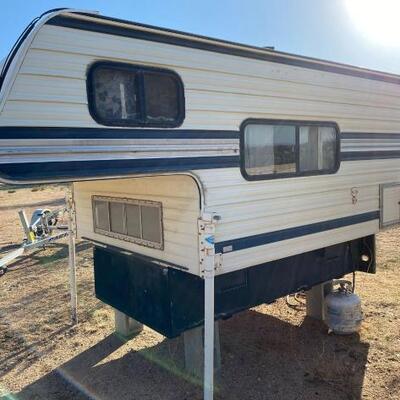 110	

1989 Six-Pac Camper Shell
1989 Six-Pac Camper Shell
Model:  8STD-1990
Serial No:  9930
Doc Fee:  $70

Note:
Manufactured date 11/1989,