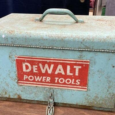 https://www.ebay.com/itm/114776198995	oR9002 DeWalt Metal Tool Box UShip or Local Pickup		Auction
