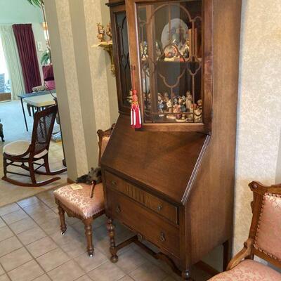 Nice Gov. Winthrop secretary desk