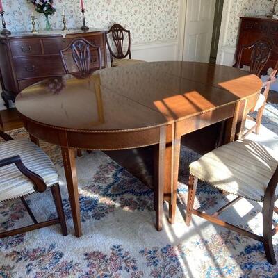 Banquet DiningTable with excellent band and bell and flower inlays