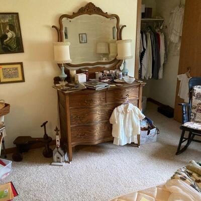 serpentine dresser