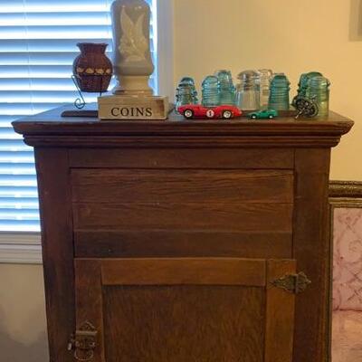 ANTIQUE OAK ICE BOX