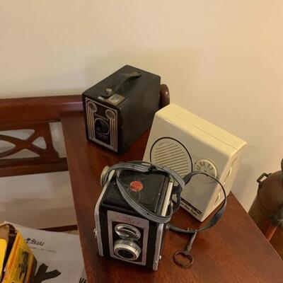 ANTIQUE BOX CAMERA