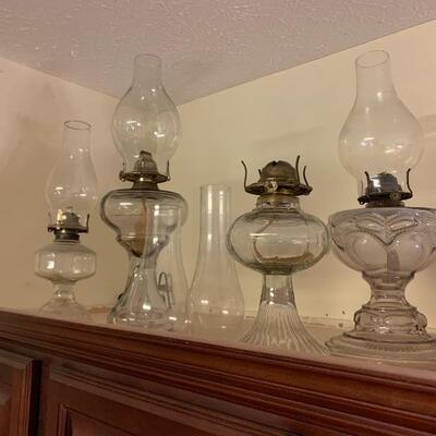 LOTS OF ANTIQUE OIL KEROSENE LAMPS
