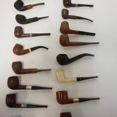 1048	LOT OF 18 VINTAGE SMOKING PIPES
