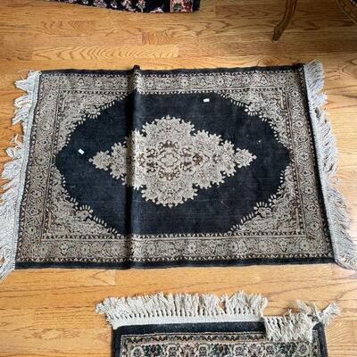 VERY FINE SILK WOOL RUG