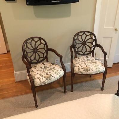 VINTAGE WHELL BACK CHAIRS.  UNIQUE AND IN GREAT CONDITION.