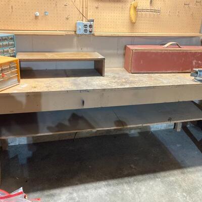 Vintage Workbench & Vise