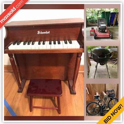 Estate sale photo
