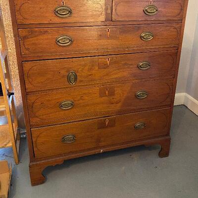 ME6045: Ducan Phyfe Chest of Drawers
